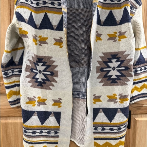 Stunning Stylish Lime + Chili Aztec Boho Western Patterned Open Sweater Cardigan - Picture 4 of 9